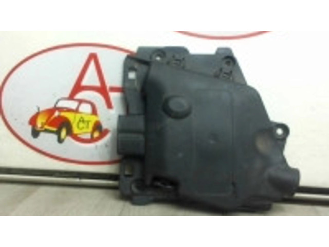 Блок предохранителей  0000654588   Citroen DS3    