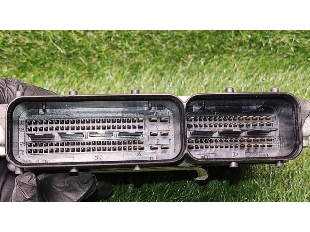 Блок управления двигателем Блок управления 04E907309B, 0261S07497 Volkswagen Jetta VI