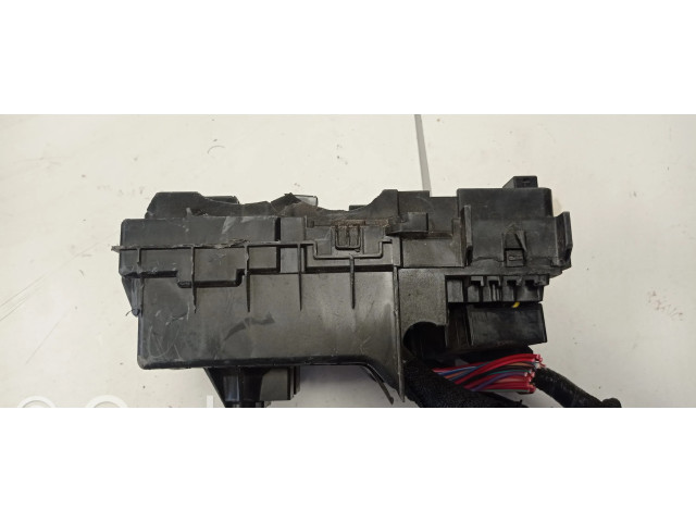 Pojistková skříňka 63565387 Chrysler Pacifica 2018