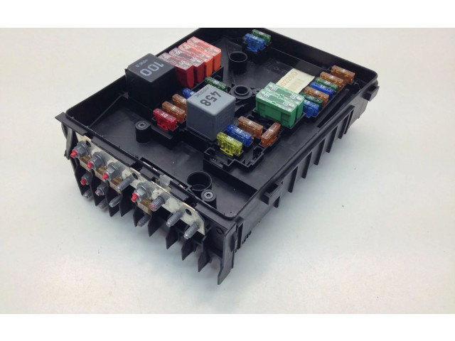 Блок предохранителей 1K0937125A Volkswagen Golf Plus