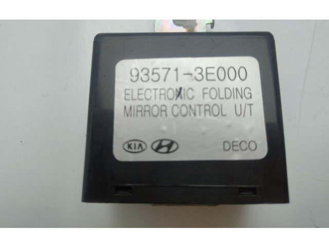 Блок управления двигателя 935713E000   KIA Sorento