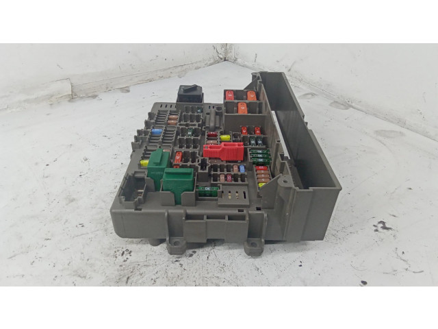 Pojistková skříňka 9119446 BMW X1 E84 2011