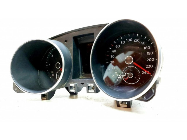 Панель приборов 5K0920860G Volkswagen Golf VI