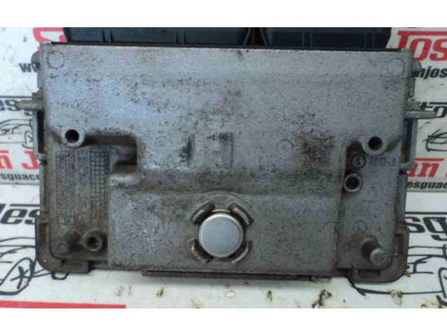 Блок управления двигателем ECU 03E906019AD Skoda Fabia Mk2 (5J)