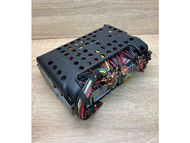 Pojistková skříňka 24412497 Opel Zfira A 1999