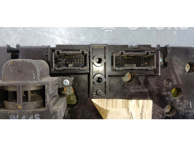 Блок управления климат-контролем    Volvo XC90