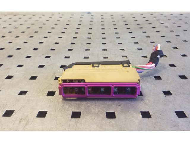 Pojistková skříňka 8K0941824A Audi A5 8T 8F 2007