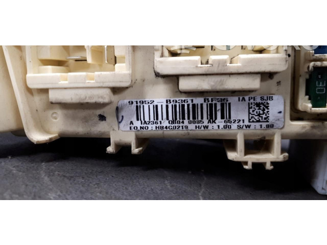 Блок предохранителей  91952-B9361   Hyundai i10    