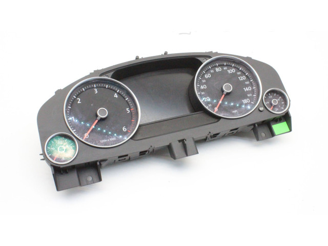 Přístrojová deska Volkswagen Touareg II 2011 7P6920981