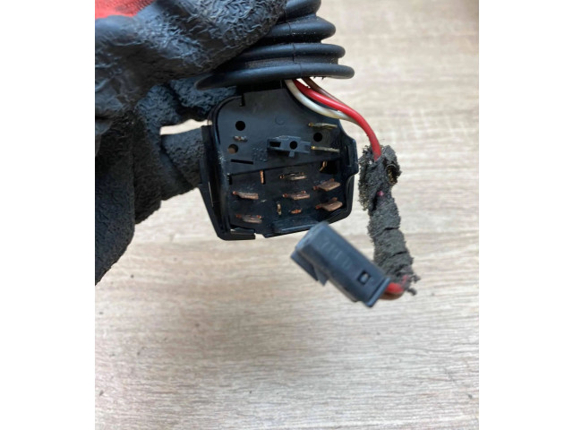 Ручка стеклоочистителей 090243395    Volkswagen PASSAT B6   