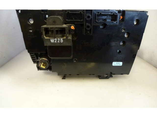 Блок управления климат-контролем 8682930, 8682930   Volvo V70