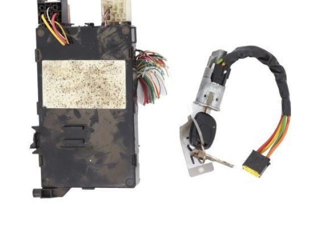 Комплект блоков управления 7711497054   Renault Clio II