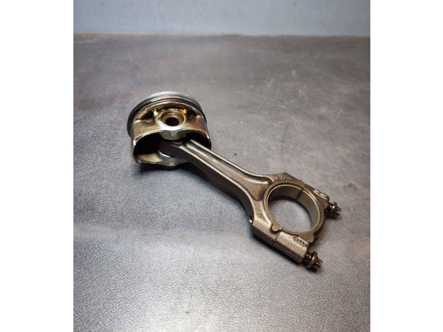 Поршень с шатуном 06K107065, 06H198401 Volkswagen Golf VII