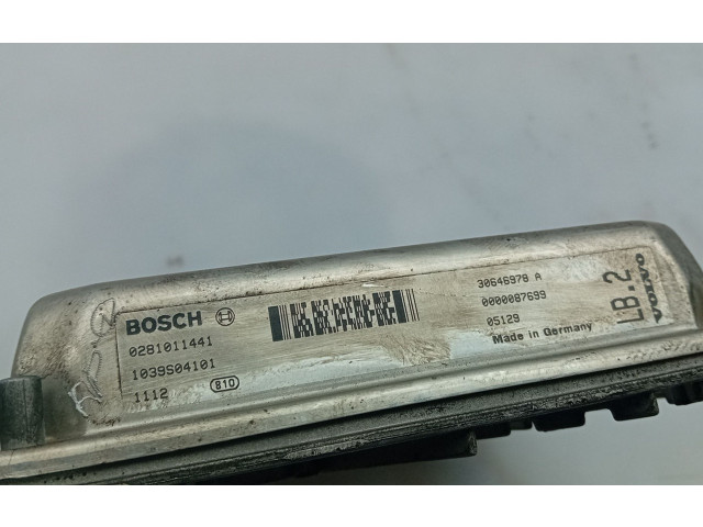 Блок управления двигателя 1039S04101 Volvo XC90