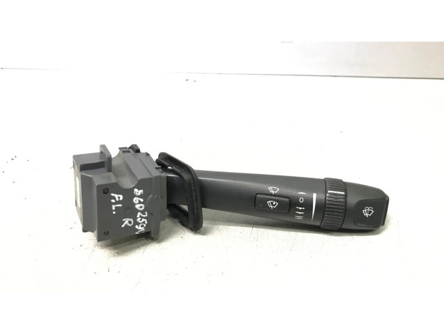 Ручка стеклоочистителей 30768099 Volvo S60