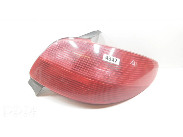 Задний фонарь правый 2531D, 4347 Peugeot 206 1998-2009 года