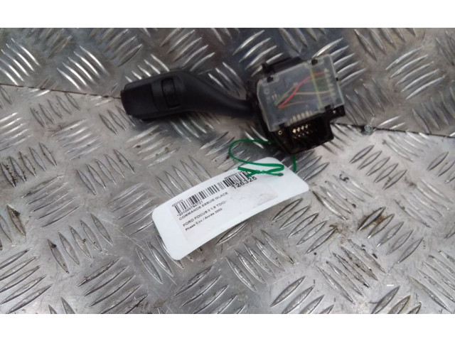 Ручка стеклоочистителей 1350067   Ford Focus