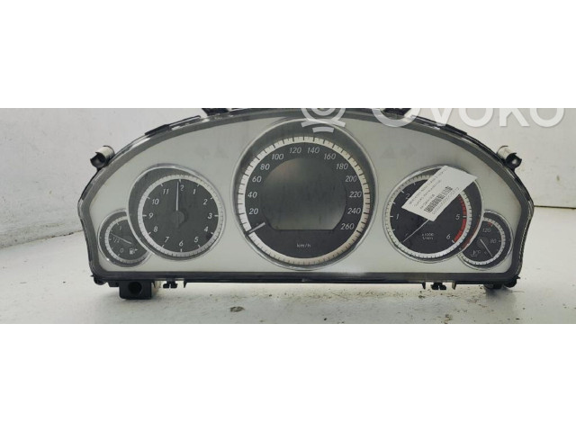 Přístrojová deska Mercedes-Benz E W212 2009 A2129001308