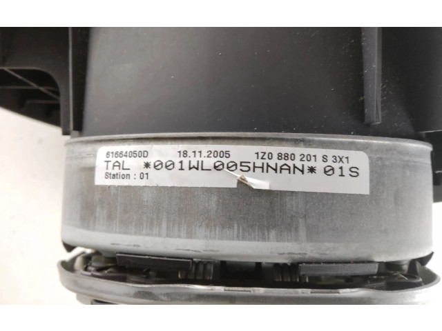 Подушка безопасности водителя 1Z0880201S, 61664050D   Skoda Octavia Mk2 (1Z)