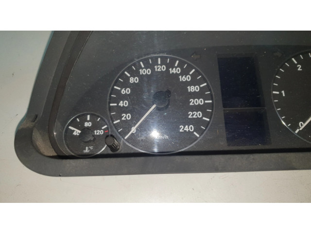 Панель приборов 031098101   Mercedes-Benz A W168       