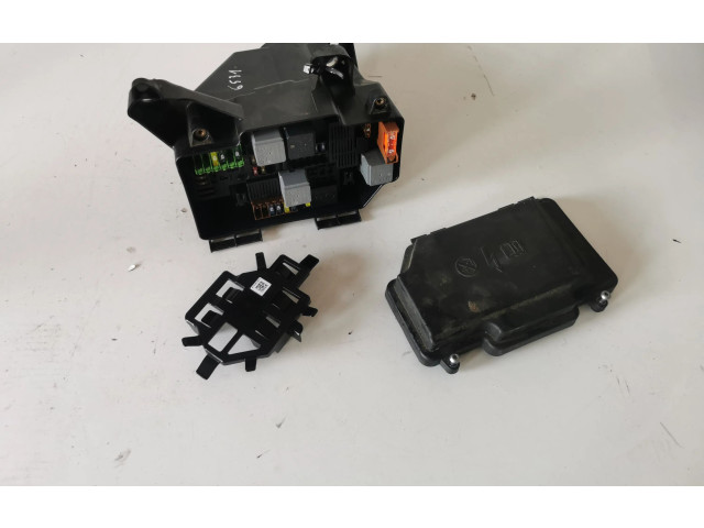 Pojistková skříňka A2055402328 Mercedes-Benz CLS W257 2021