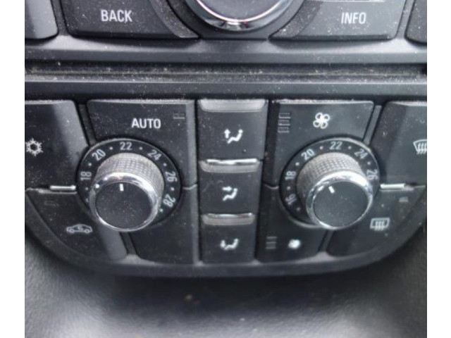 Панель приборов    Opel Meriva B       