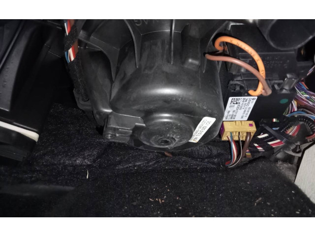 Вентилятор печки 3C1820015L Volkswagen Golf SportWagen