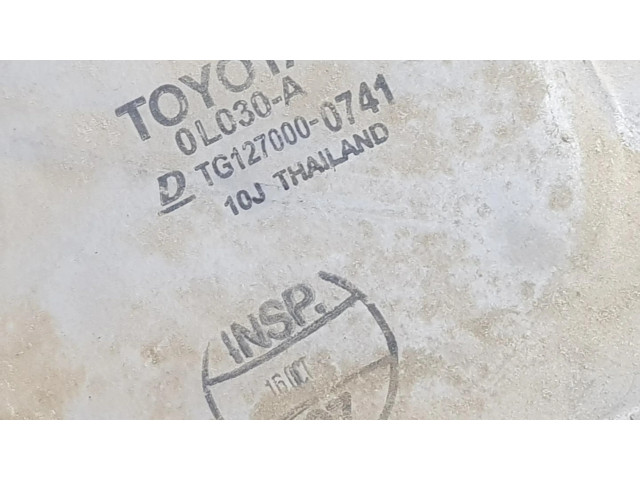 Интеркулер  TG1270000741, 179400L030   Toyota Hilux (AN10, AN20, AN30) 2.5