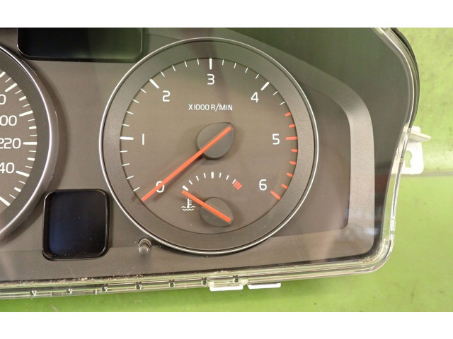 Панель приборов 31254776 Volvo C30