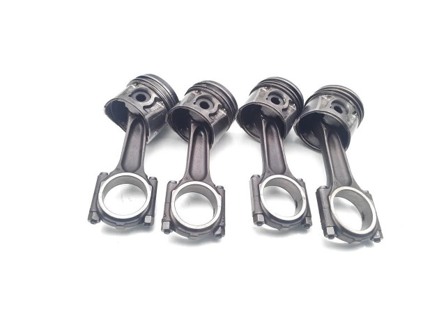  Поршень с шатуном D4204T D4204T  Volvo V50  