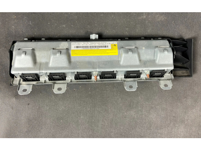 Подушка безопасности для колен A1768600302, A1768600302   Mercedes-Benz GLA W156