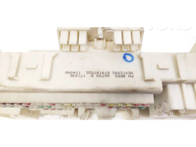   Pojistková skříňka 519197032, 66730D   Mazda 3  2007