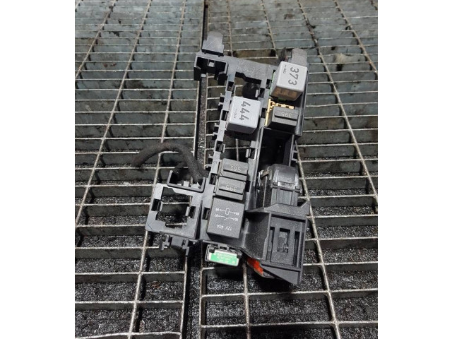 Pojistková skříňka Audi Q7 4L 2007