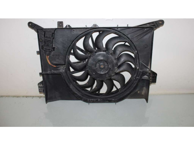 Электрический вентилятор радиаторов  30749760   Volvo V70 
