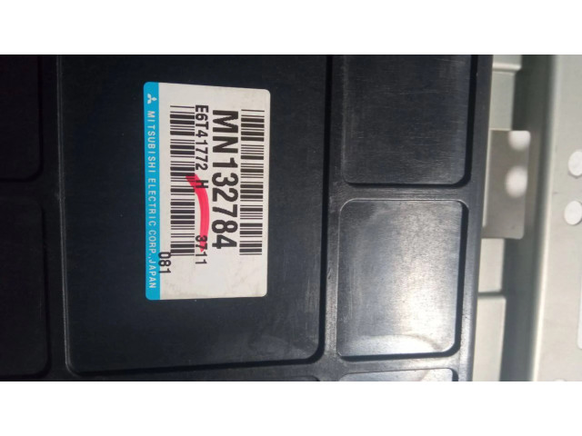 Блок управления двигателем Блок управления E6T41772H, MN132784 Mitsubishi Lancer