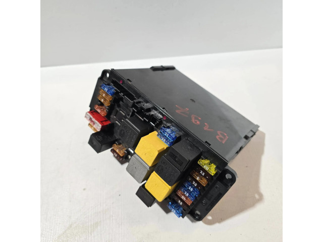 Блок предохранителей 2035454901, 5DK00848516 Mercedes-Benz CLC CL203
