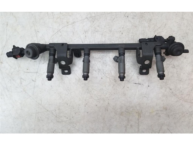 Vstřikovací lišta    Mazda 323     