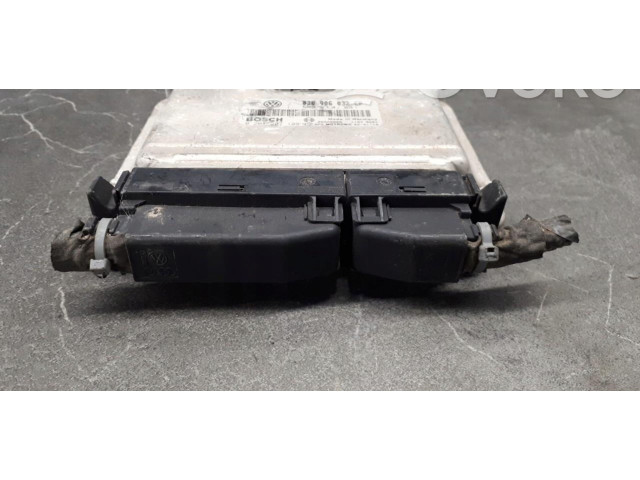 Блок управления двигателем Блок управления 030906032cp   Volkswagen Lupo