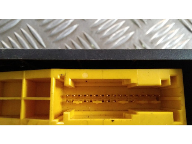 Блок подушек безопасности 28404796003, 8201002828 Dacia Logan I