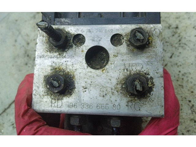 Блок АБС 9633666580   Citroen  Xsara   -  года