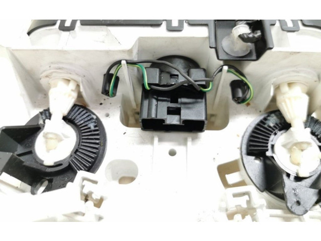 Блок управления климат-контролем Daihatsu Sirion