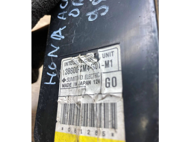 Блок предохранителей 38600SM4G01M1   Honda Accord    