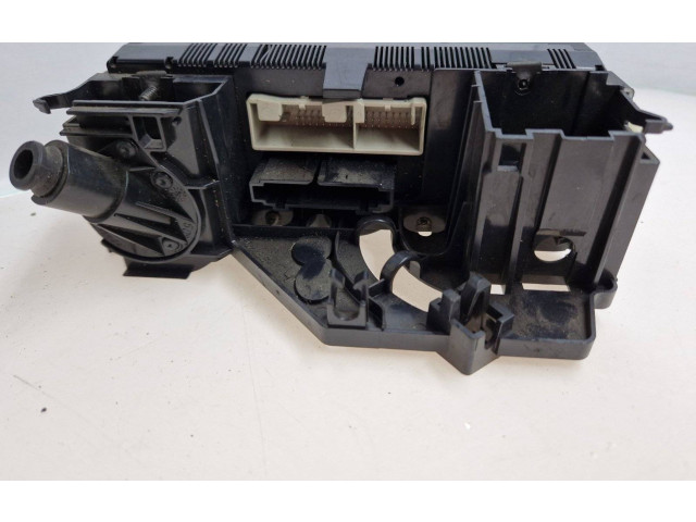 Блок управления климат-контролем 74677532   Volkswagen PASSAT B6