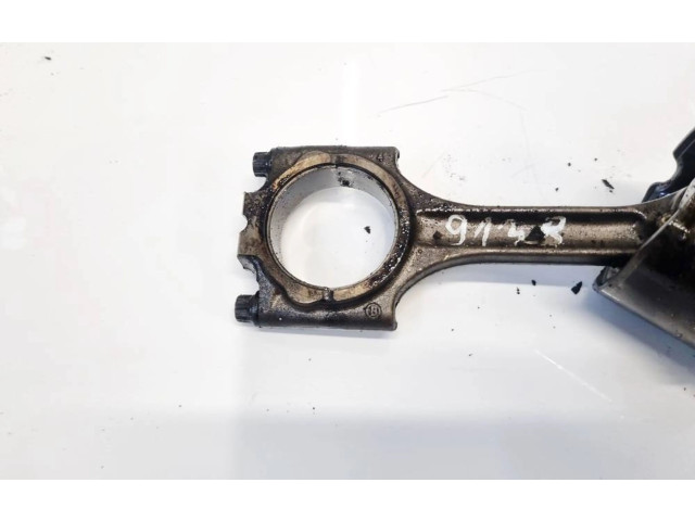 Поршень с шатуном Volvo S60