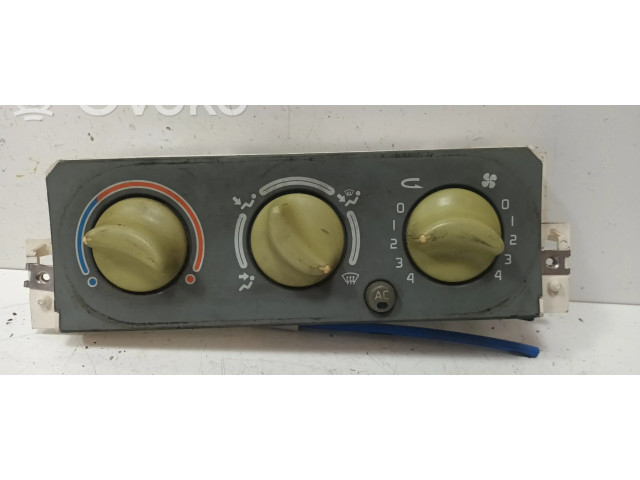 Блок управления климат-контролем 52479162   BMW 3 E36