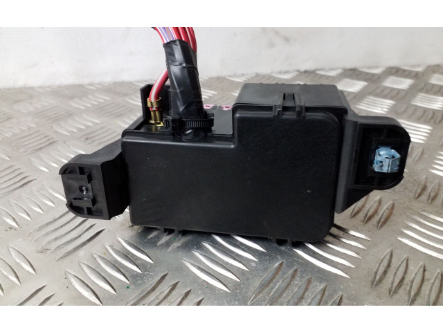 Блок предохранителей 826166   Opel Mokka    