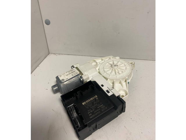 Передний двигатель механизма для подъема окон Volkswagen Jetta V  2005 - 2010 года 1K5837402AN, 1K0959702AE      