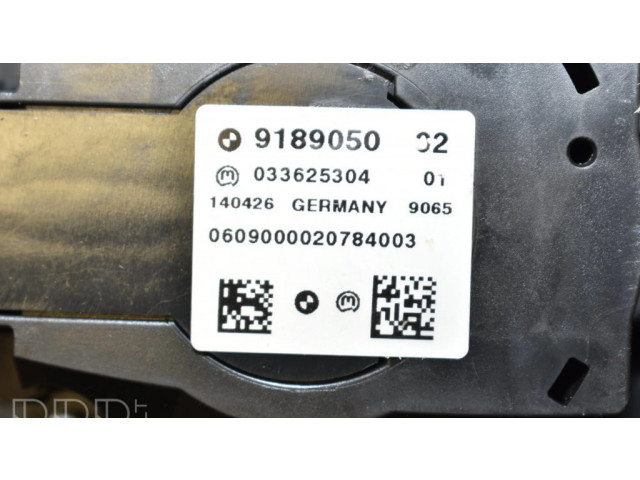 Радио/ проигрыватель CD/DVD / навигация