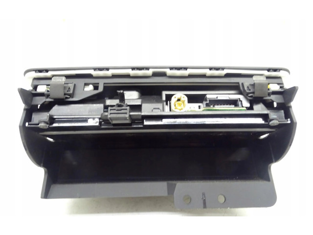 Дисплей Audi Q3 8U