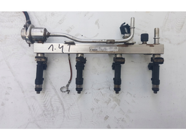 Vstřikovací lišta 0280151267 Opel Zafira C